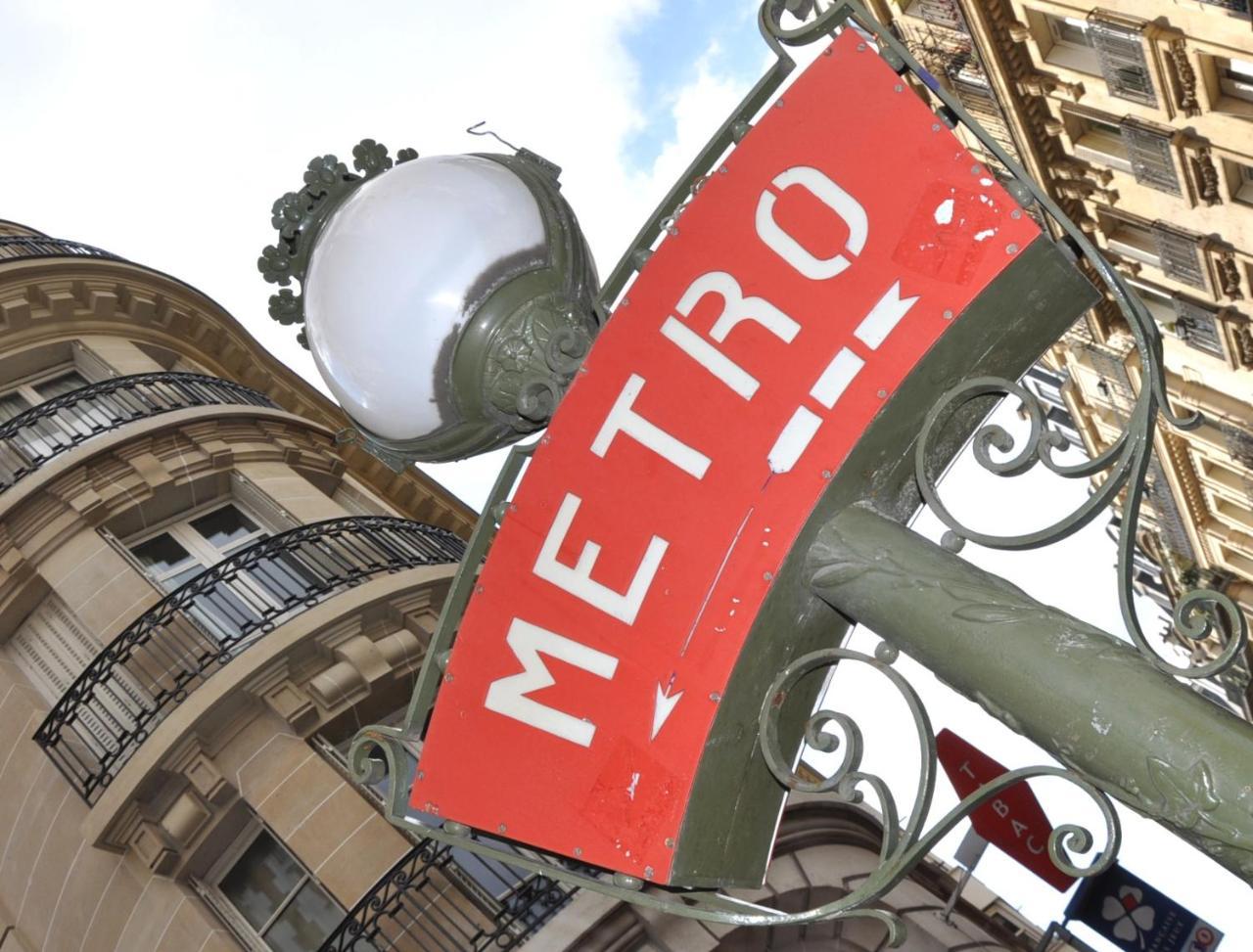 Beatrice Et Emmanuel Meuble Eiffel Aparthotel Paris Exterior photo